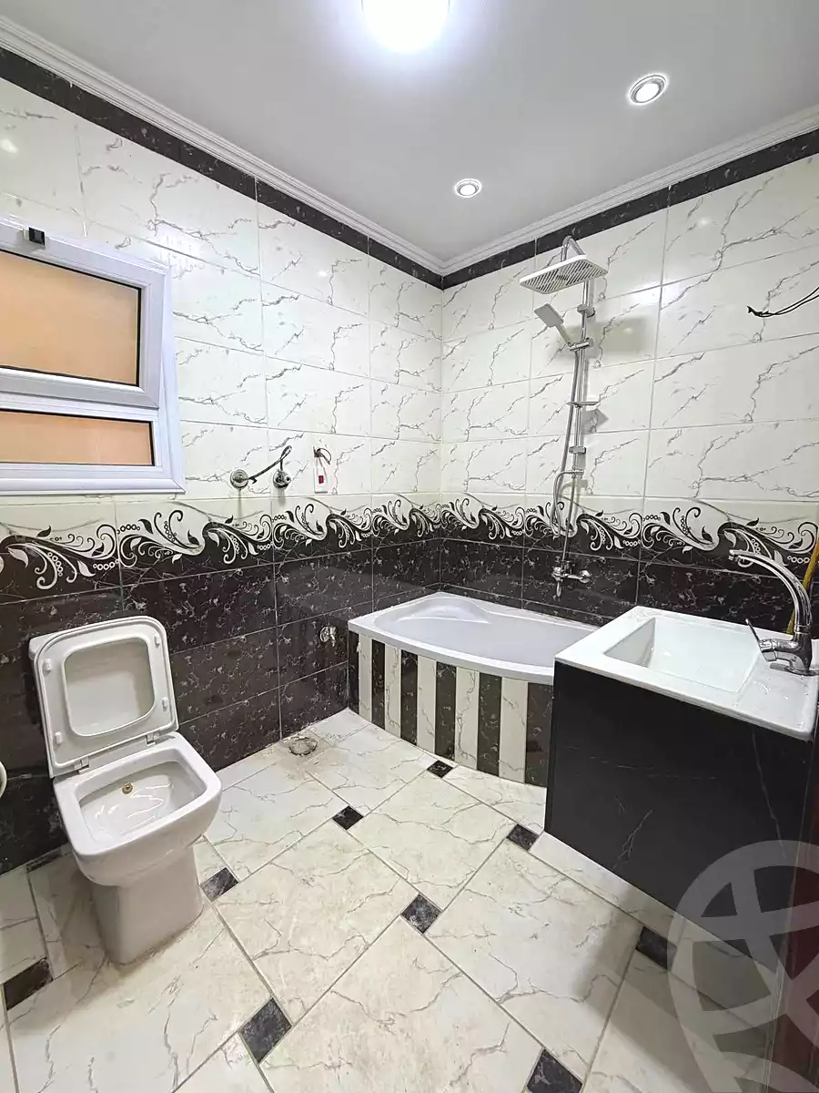 https://aqarmap.com.eg/ar/listing/7031469-for-sale-alexandria-al-agamy-lbytsh-al-kaada-st