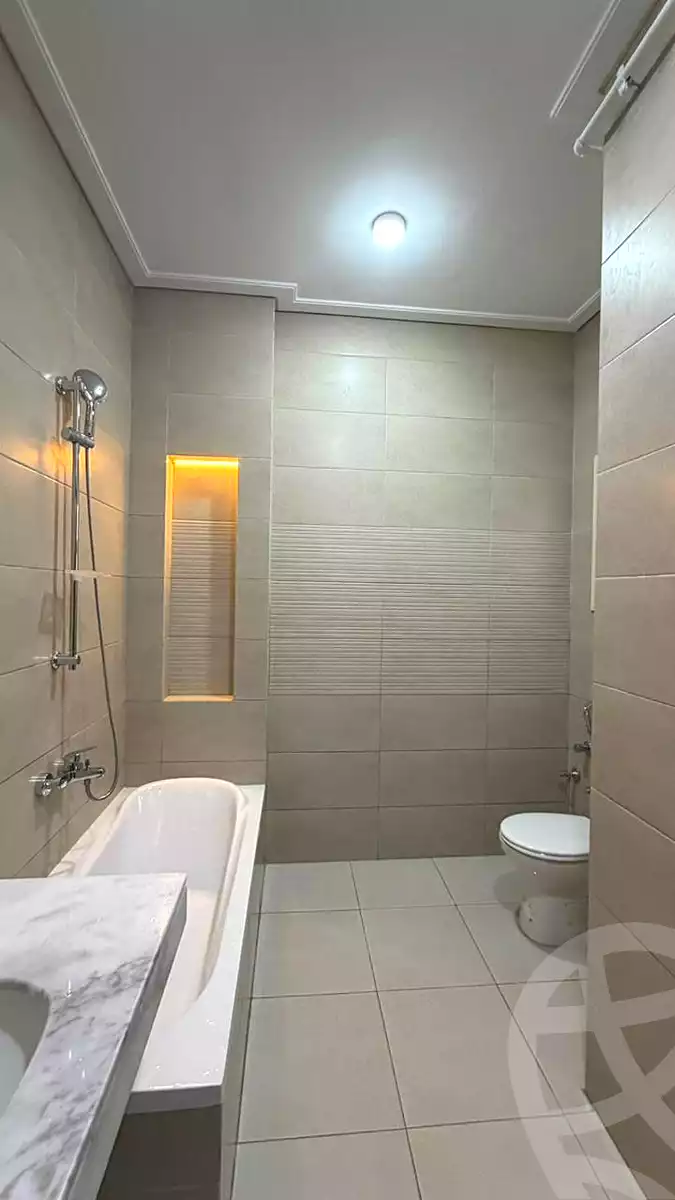 https://aqarmap.com.eg/ar/listing/7031788-for-rent-cairo-new-cairo-el-yassamin-el-yasmeen-8