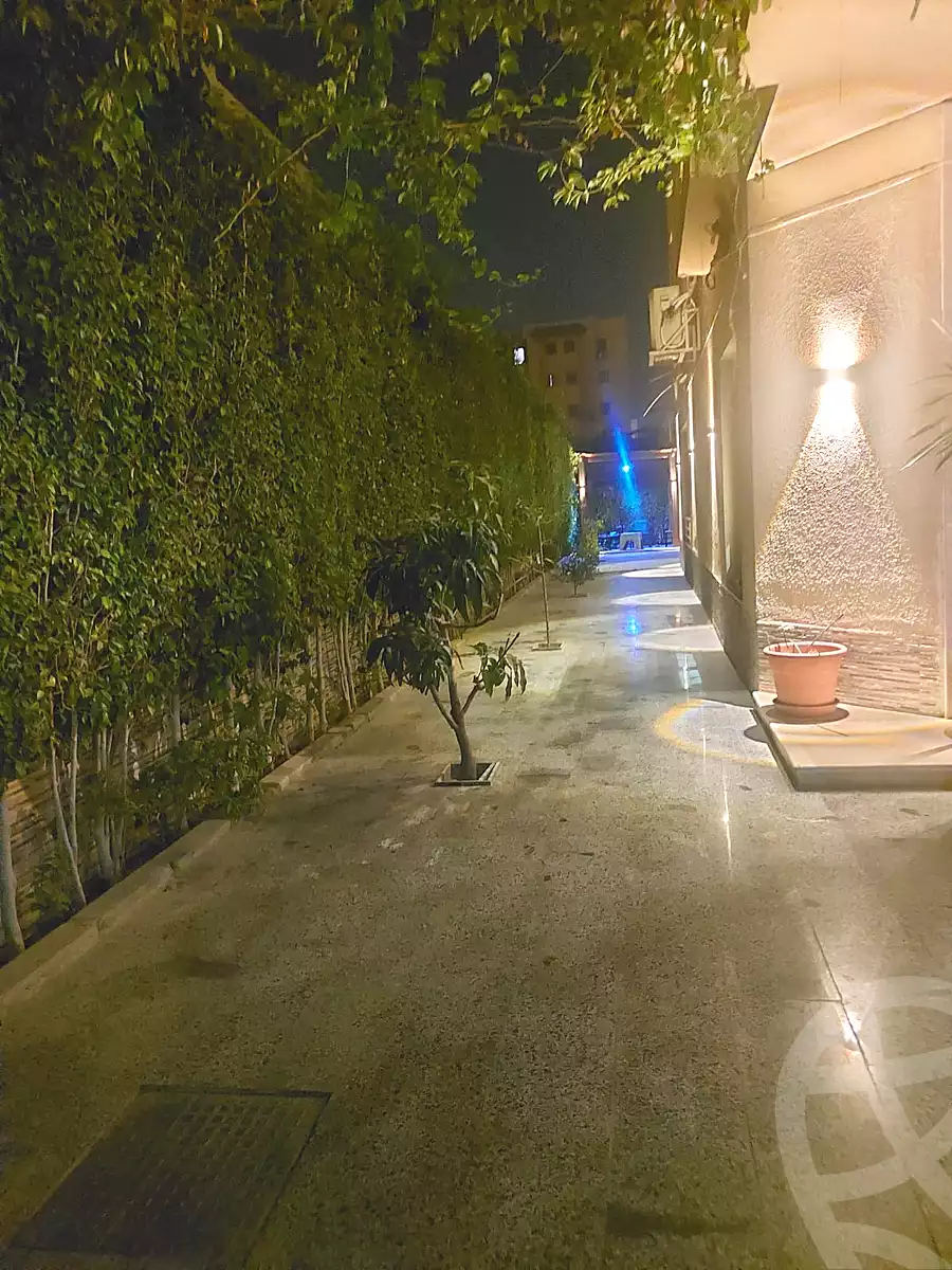فيلا بـ٦ غرف نوم في ايفر، صورة ٤ من ١٣