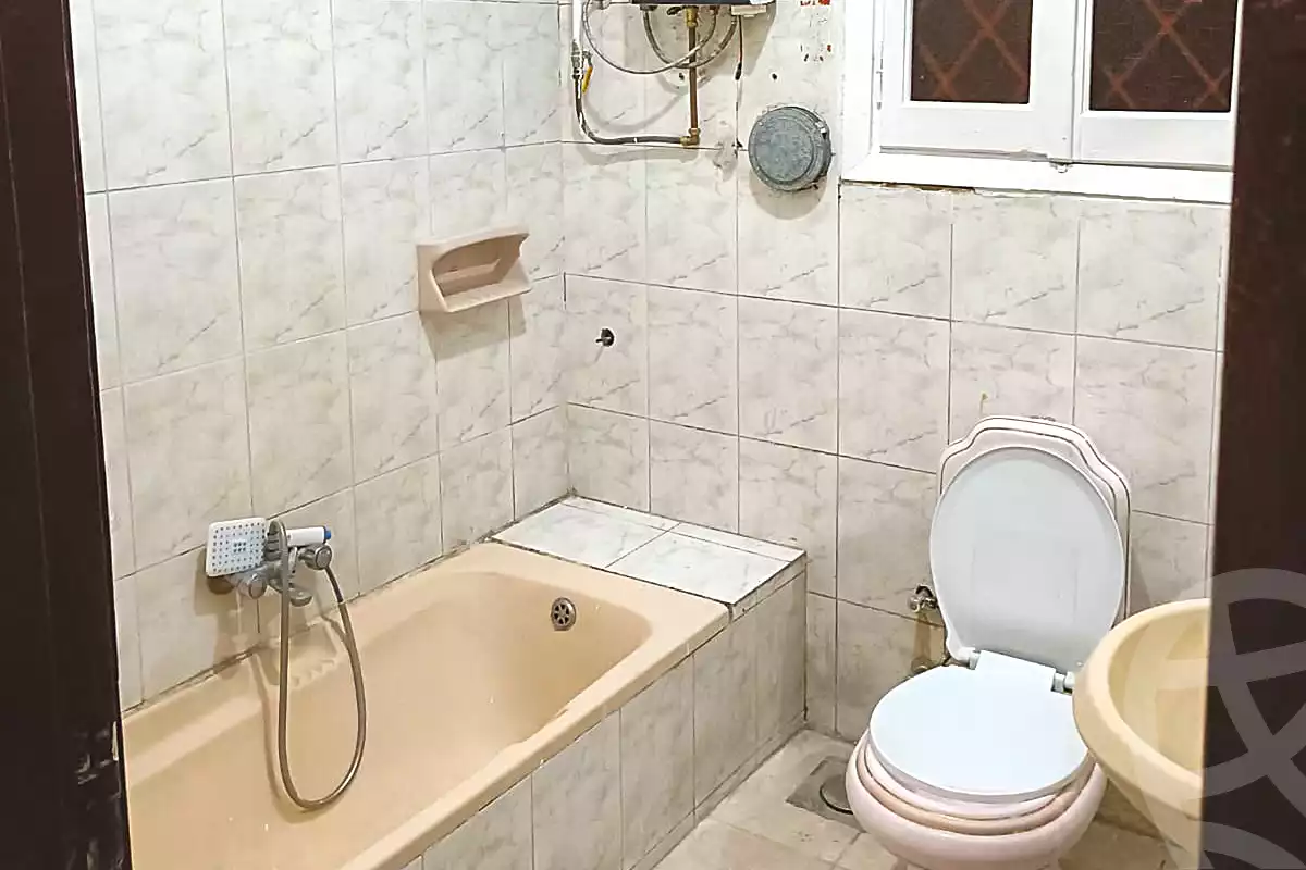 https://aqarmap.com.eg/ar/listing/7032245-for-sale-alexandria-miami-el-gaish-rd-st