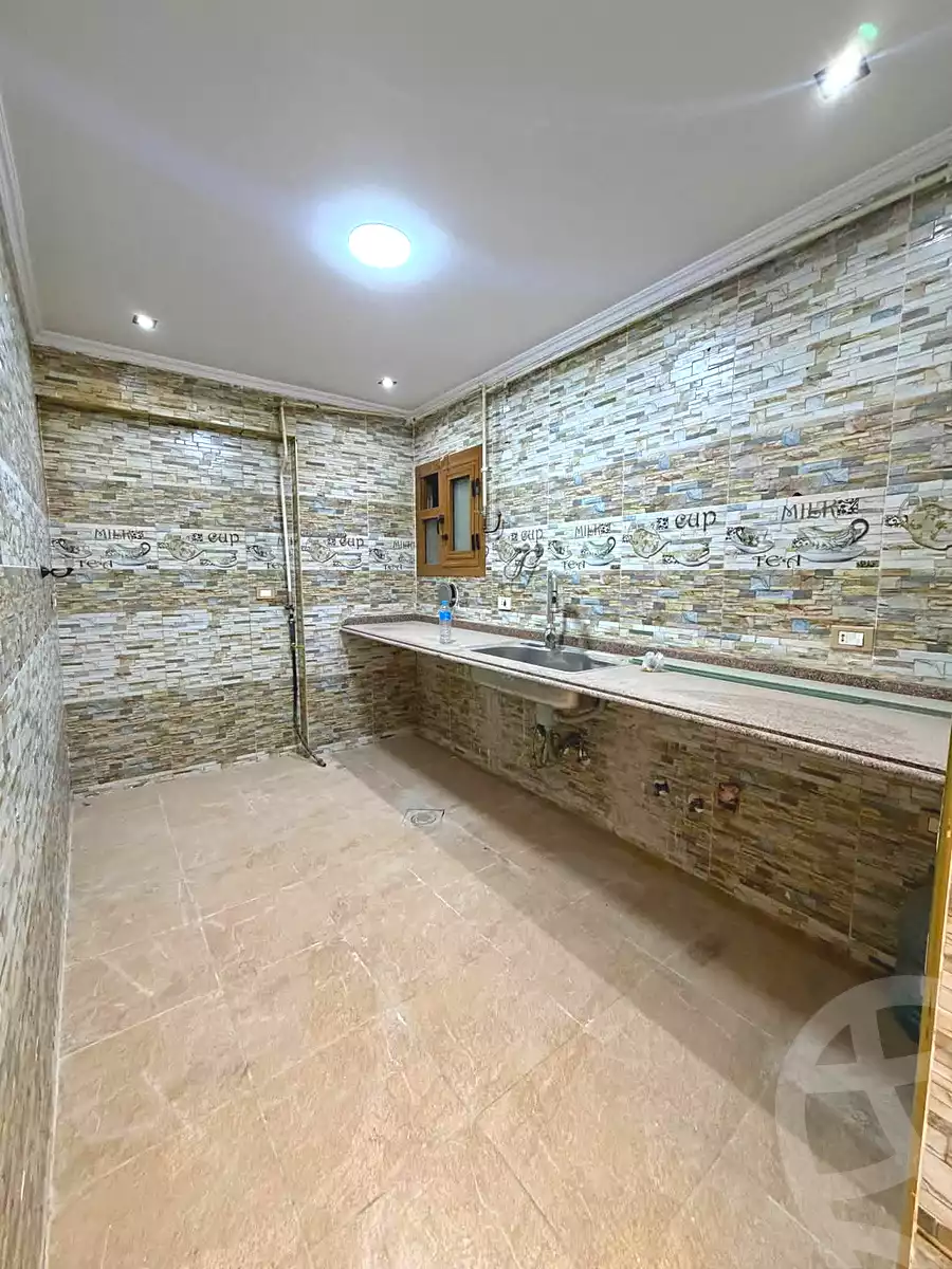 https://aqarmap.com.eg/ar/listing/7032354-for-sale-alexandria-al-agamy-lbytsh-el-reyad-st