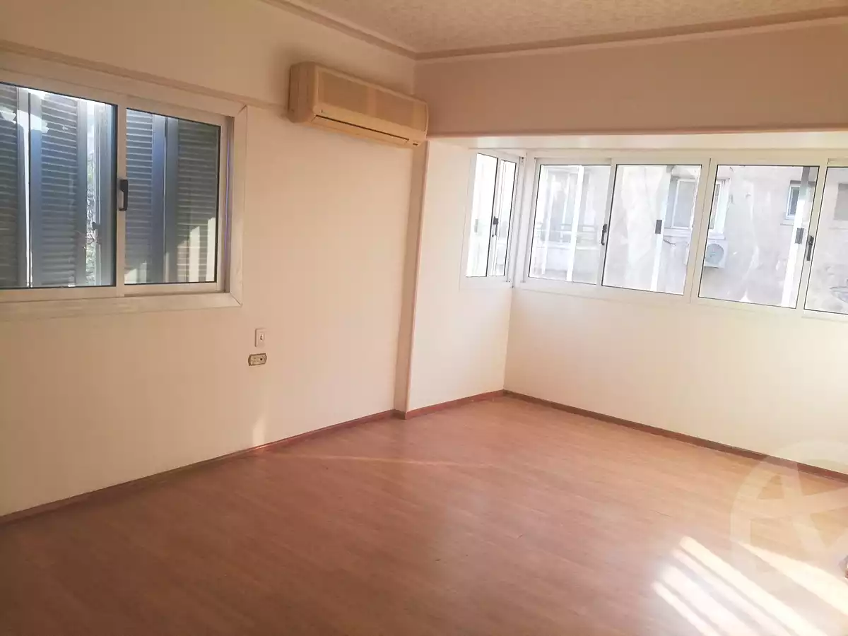 https://aqarmap.com.eg/en/listing/7032840-for-sale-cairo-manial-abd-el-rahman-el-barqoqi-st