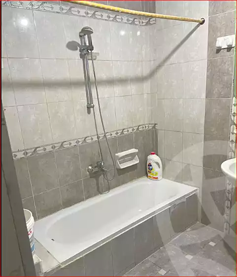 https://aqarmap.com.eg/en/listing/7032937-for-rent-cairo-helwan-el-ezba-el-qebliah-ragheb-st