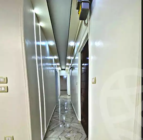 https://aqarmap.com.eg/ar/listing/7032961-for-sale-alexandria-bw-qyr-street-10