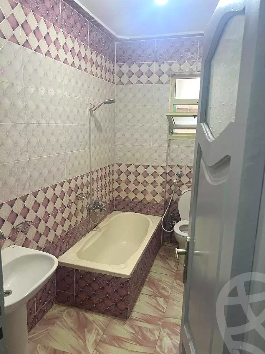 https://aqarmap.com.eg/ar/listing/7033610-for-sale-alexandria-al-agamy-lbytsh-bianchiii-street-11