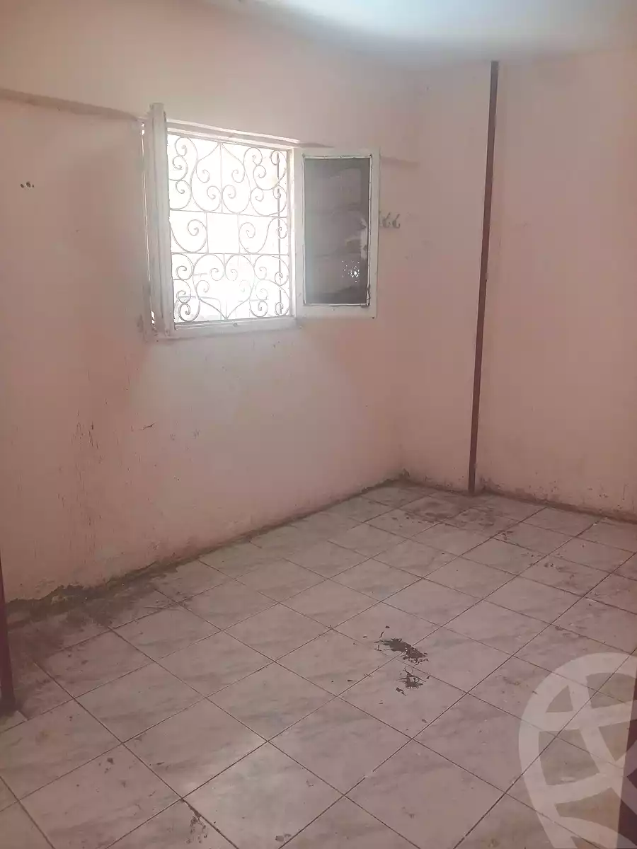 https://aqarmap.com.eg/ar/listing/7033888-for-sale-alexandria-al-agamy-el-hanouvel