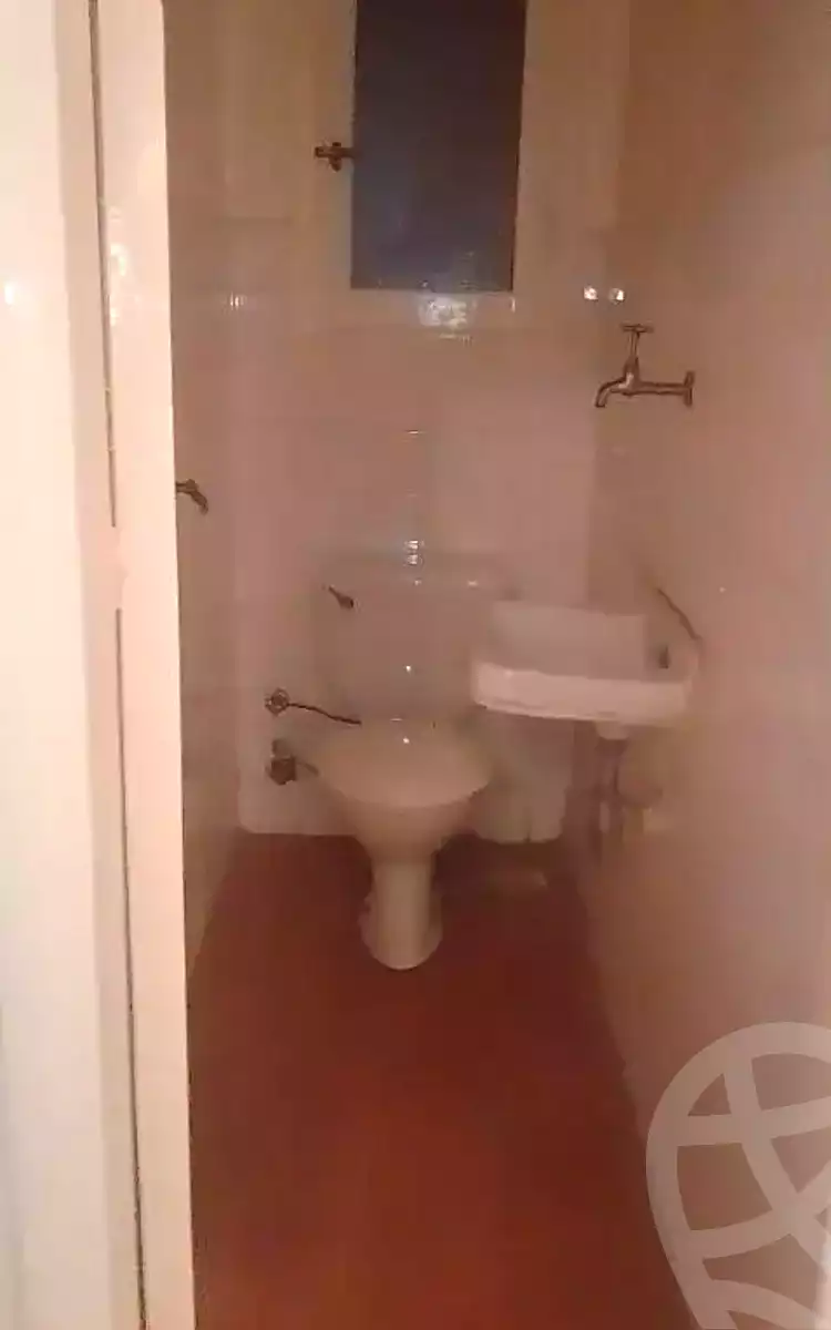 https://aqarmap.com.eg/en/listing/7033906-for-sale-alexandria-al-agamy-el-hanouvel-el-zahraa-city-st