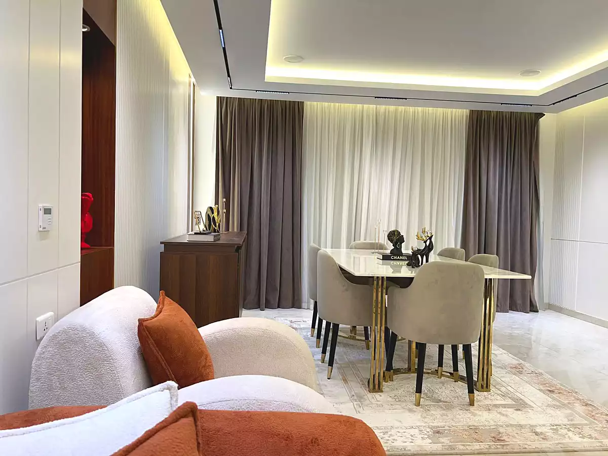 https://aqarmap.com.eg/en/listing/7034115-for-rent-cairo-new-cairo-compounds-hyde-park-business-district