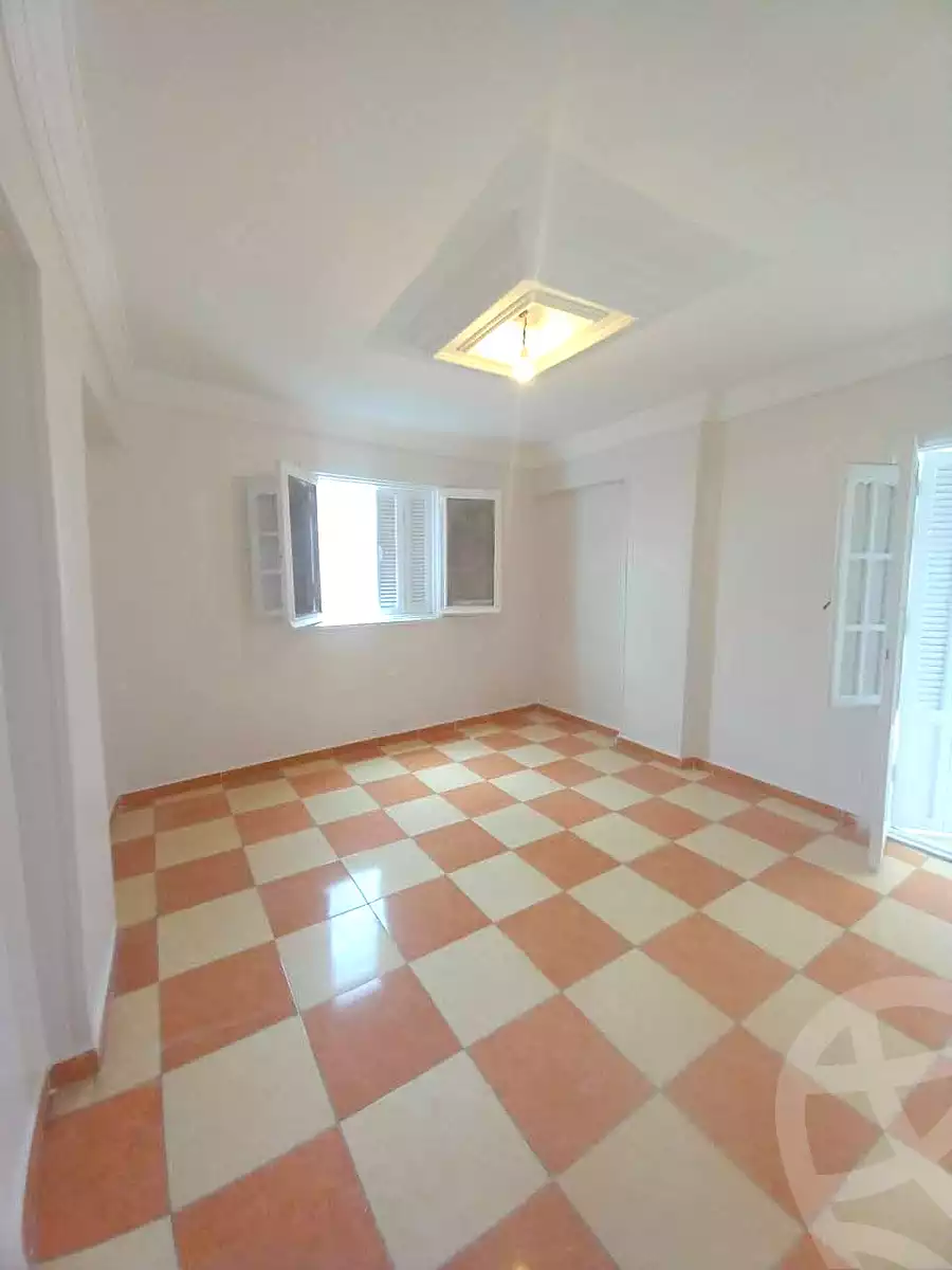 https://aqarmap.com.eg/ar/listing/7034175-for-sale-alexandria-miami-shr-jml-bd-lnsr