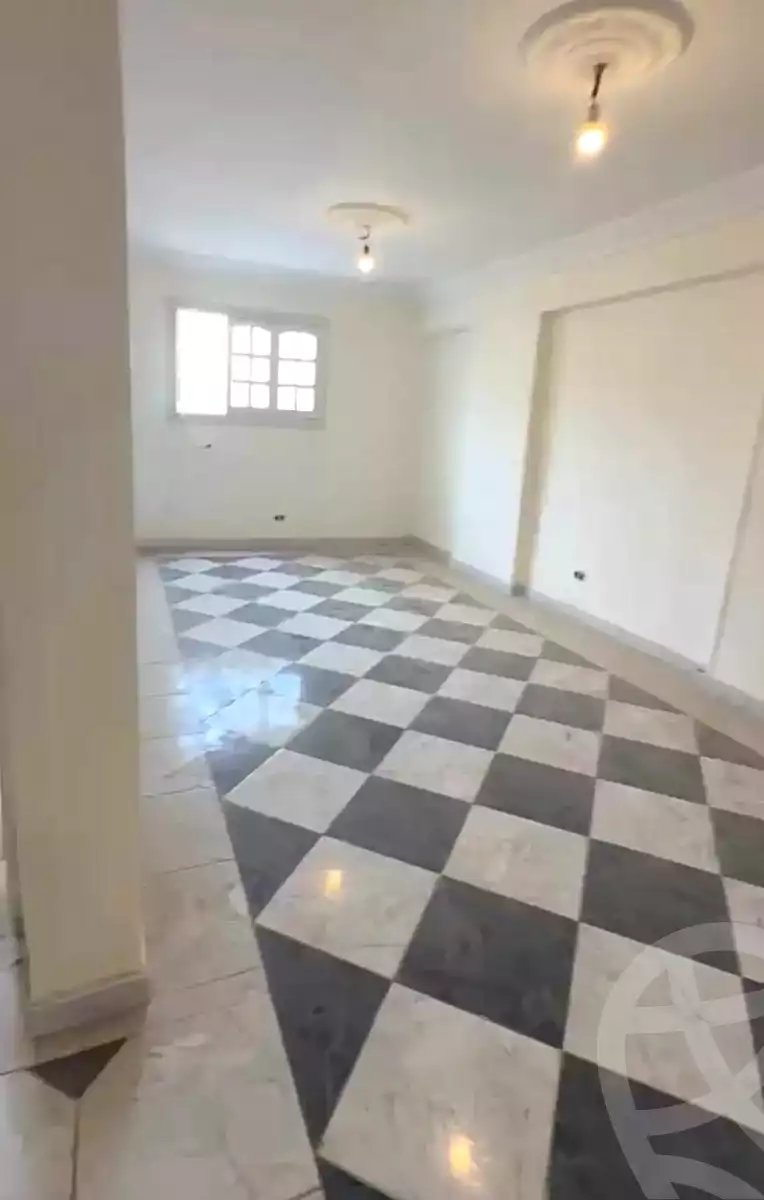 https://aqarmap.com.eg/ar/listing/7034170-for-sale-alexandria-el-asafra-shr-45