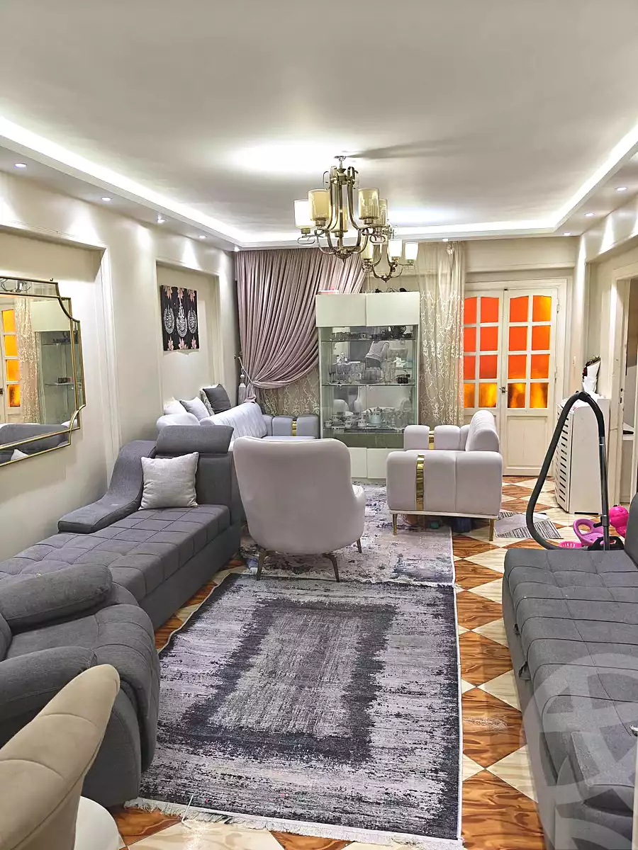https://aqarmap.com.eg/ar/listing/7034483-for-sale-alexandria-sydy-bshr-sydy-bshr-bhry-khalil-hamada-st