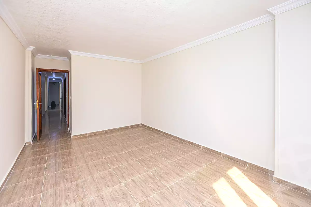 https://aqarmap.com.eg/en/listing/7034505-for-sale-alexandria-tharwat