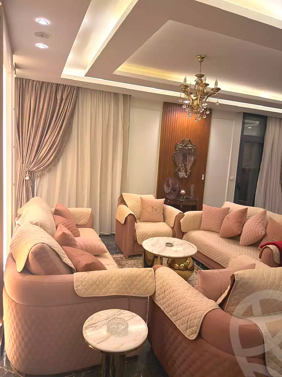 https://aqarmap.com.eg/ar/listing/7034421-for-sale-cairo-new-cairo-compounds-eastown-spectrum-eastown-compound