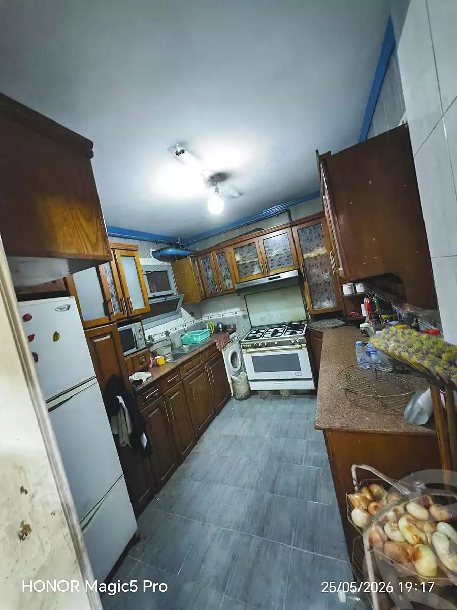 https://aqarmap.com.eg/ar/listing/7035185-for-sale-cairo-helwan-helwan-el-sharkeya-borhan-st