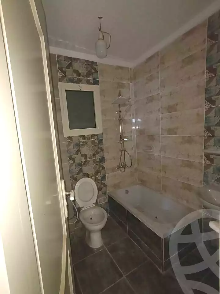 https://aqarmap.com.eg/ar/listing/7035233-for-sale-alexandria-lsywf-el-falki