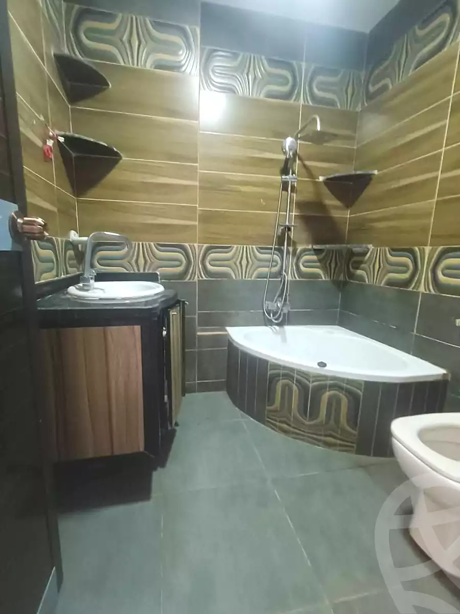 https://aqarmap.com.eg/ar/listing/7035324-for-rent-alexandria-al-agamy-lbytsh