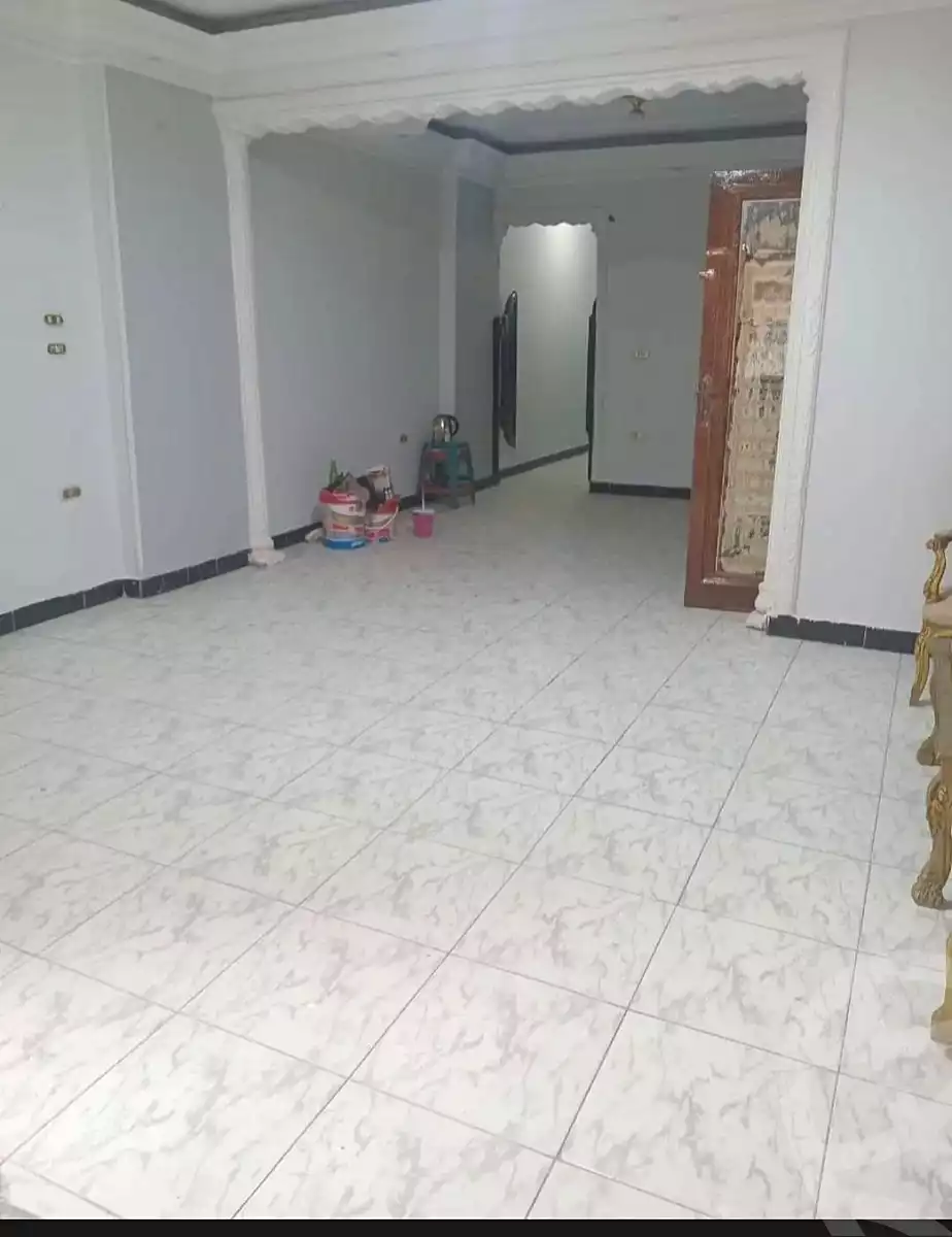 https://aqarmap.com.eg/ar/listing/7035439-for-rent-alexandria-el-asafra-shr-mlk-hfny