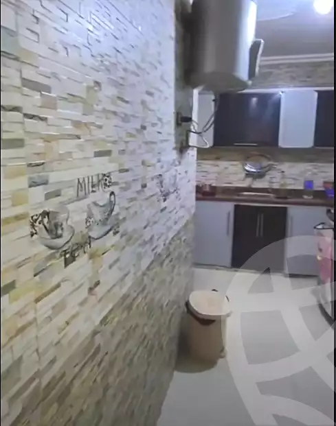 https://aqarmap.com.eg/en/listing/7035775-for-rent-alexandria-al-agamy-el-daresa-st