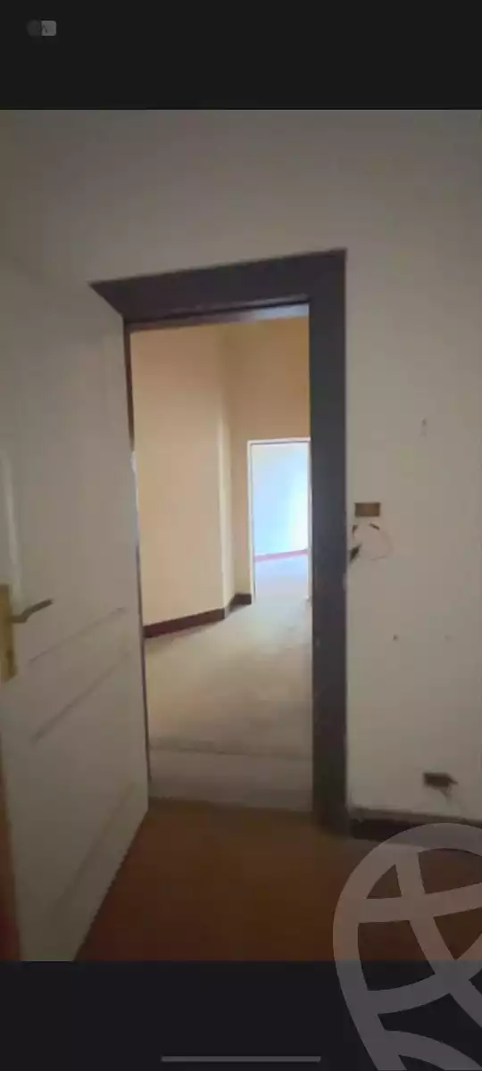 https://aqarmap.com.eg/en/listing/7035991-for-rent-cairo-downtown-kasr-el-neel-nile-corniche-st