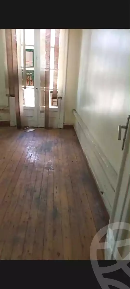 https://aqarmap.com.eg/en/listing/7036002-for-rent-cairo-downtown-el-azbakya-el-gomhoreya-st