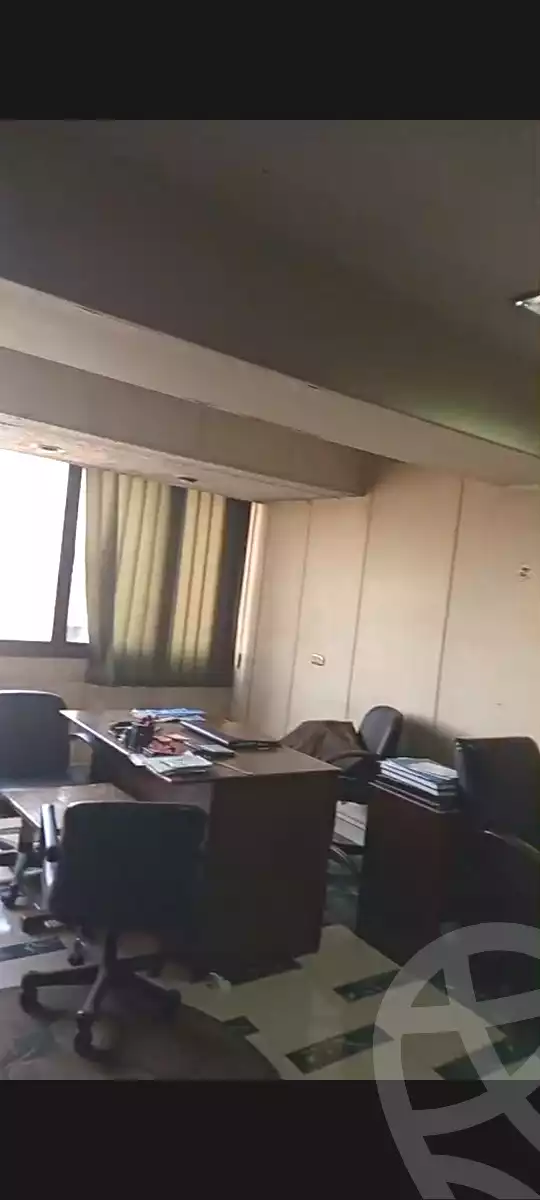 https://aqarmap.com.eg/ar/listing/7036034-for-rent-cairo-downtown-el-azbakya-mohamed-bek-el-alfy-st