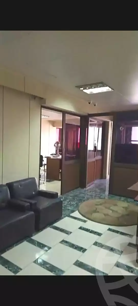 https://aqarmap.com.eg/ar/listing/7036034-for-rent-cairo-downtown-el-azbakya-mohamed-bek-el-alfy-st