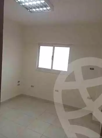 https://aqarmap.com.eg/ar/listing/7036097-for-rent-alexandria-miami