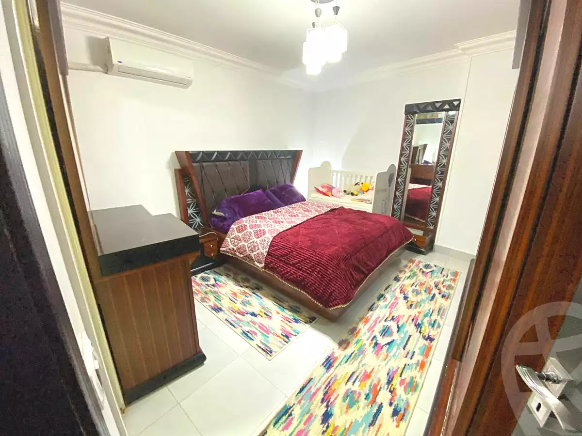 https://aqarmap.com.eg/ar/listing/7037137-for-sale-cairo-helwan-hadayek-helwan-nile-corniche-st