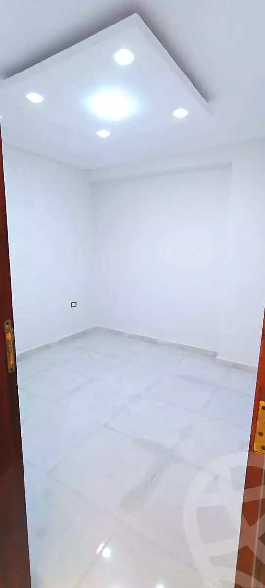 https://aqarmap.com.eg/en/listing/7037165-for-sale-cairo-helwan-hadayek-helwan-nile-corniche-st