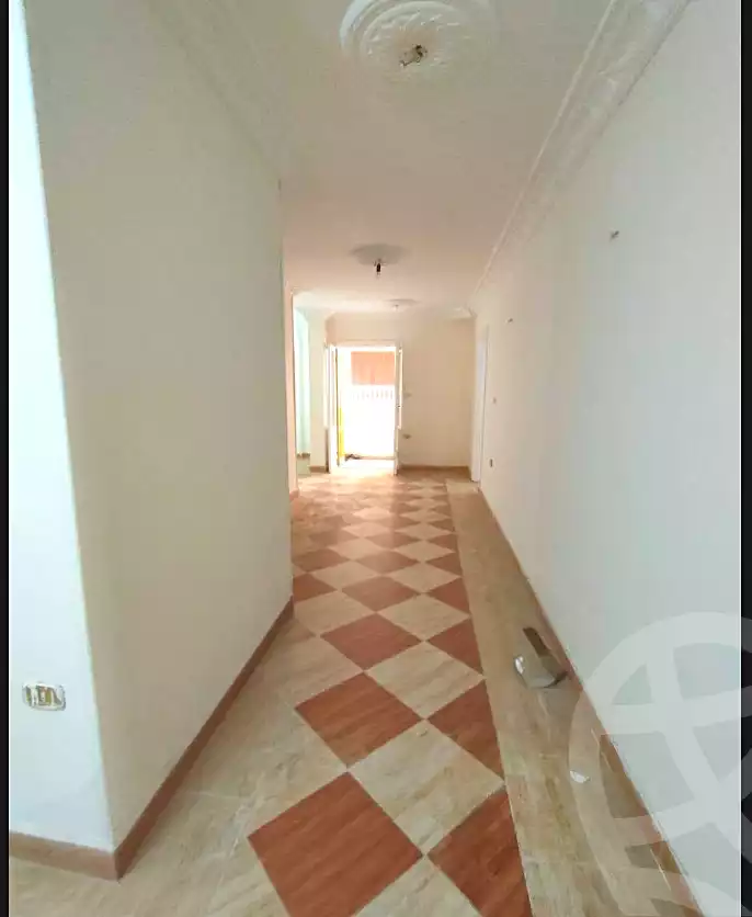 https://aqarmap.com.eg/ar/listing/7037488-for-sale-alexandria-al-agamy-lbytsh-el-saleheen-mosque-st