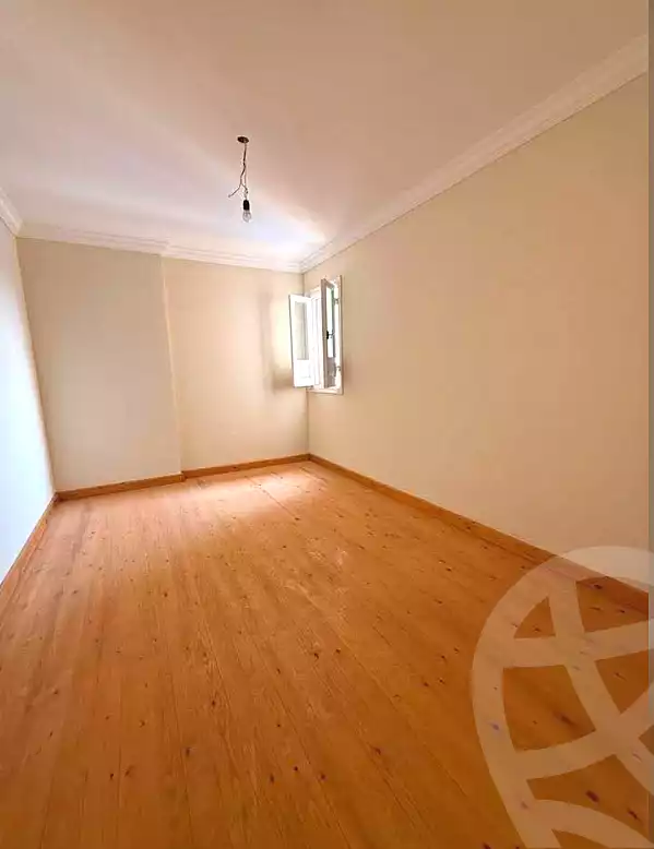 https://aqarmap.com.eg/ar/listing/7037736-for-sale-alexandria-camp-cesar-port-said-street