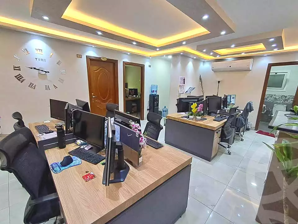 https://aqarmap.com.eg/ar/listing/7038022-for-sale-alexandria-moharram-bey-grin-st
