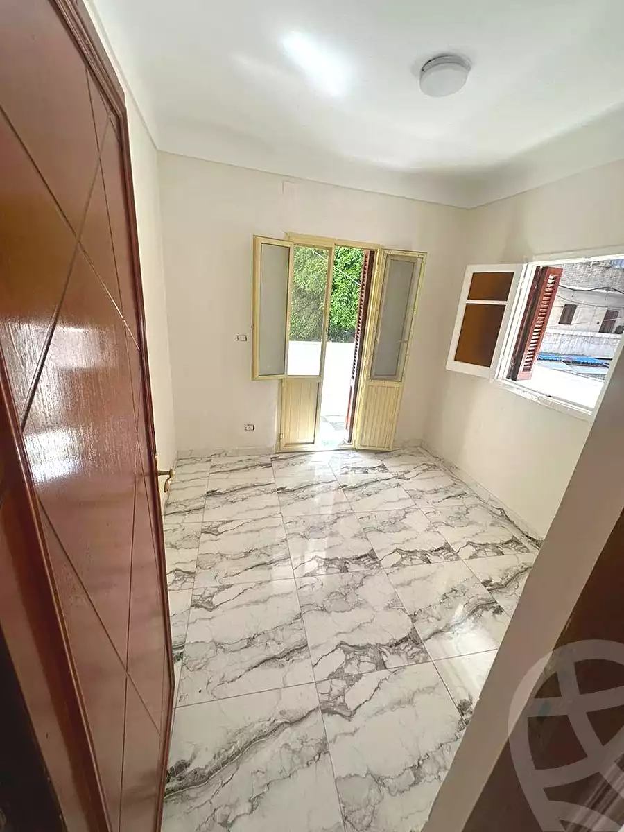 https://aqarmap.com.eg/ar/listing/7038272-for-sale-alexandria-el-asafra-shr-45