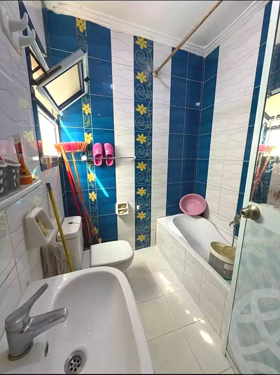 https://aqarmap.com.eg/ar/listing/7038633-for-sale-alexandria-al-agamy-lbytsh-el-hay-st