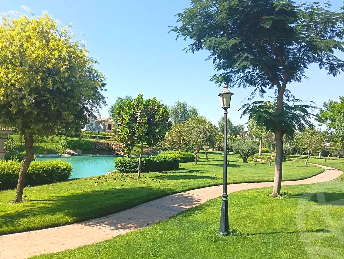 https://aqarmap.com.eg/en/listing/7038818-for-rent-cairo-new-cairo-compounds-lake-view