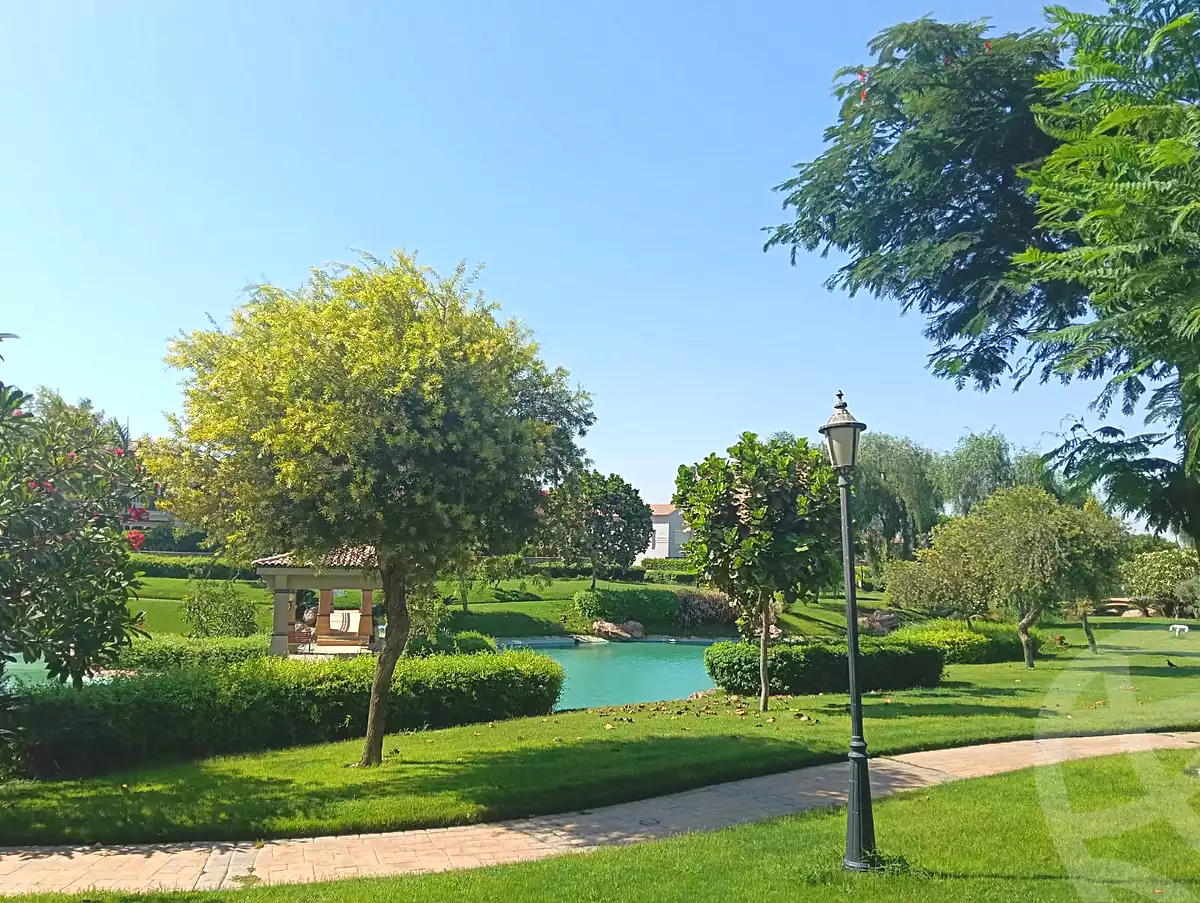 https://aqarmap.com.eg/en/listing/7038818-for-rent-cairo-new-cairo-compounds-lake-view