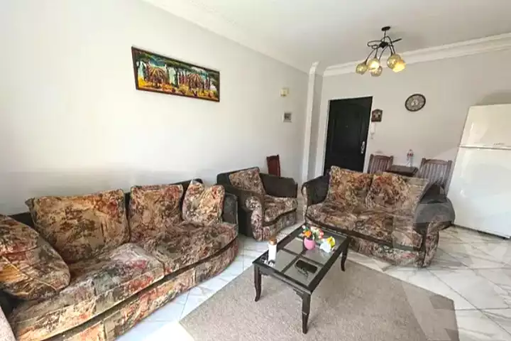 https://aqarmap.com.eg/en/listing/7039132-for-sale-cairo-el-sheikh-zayed-city-compounds-rawdet-zayed