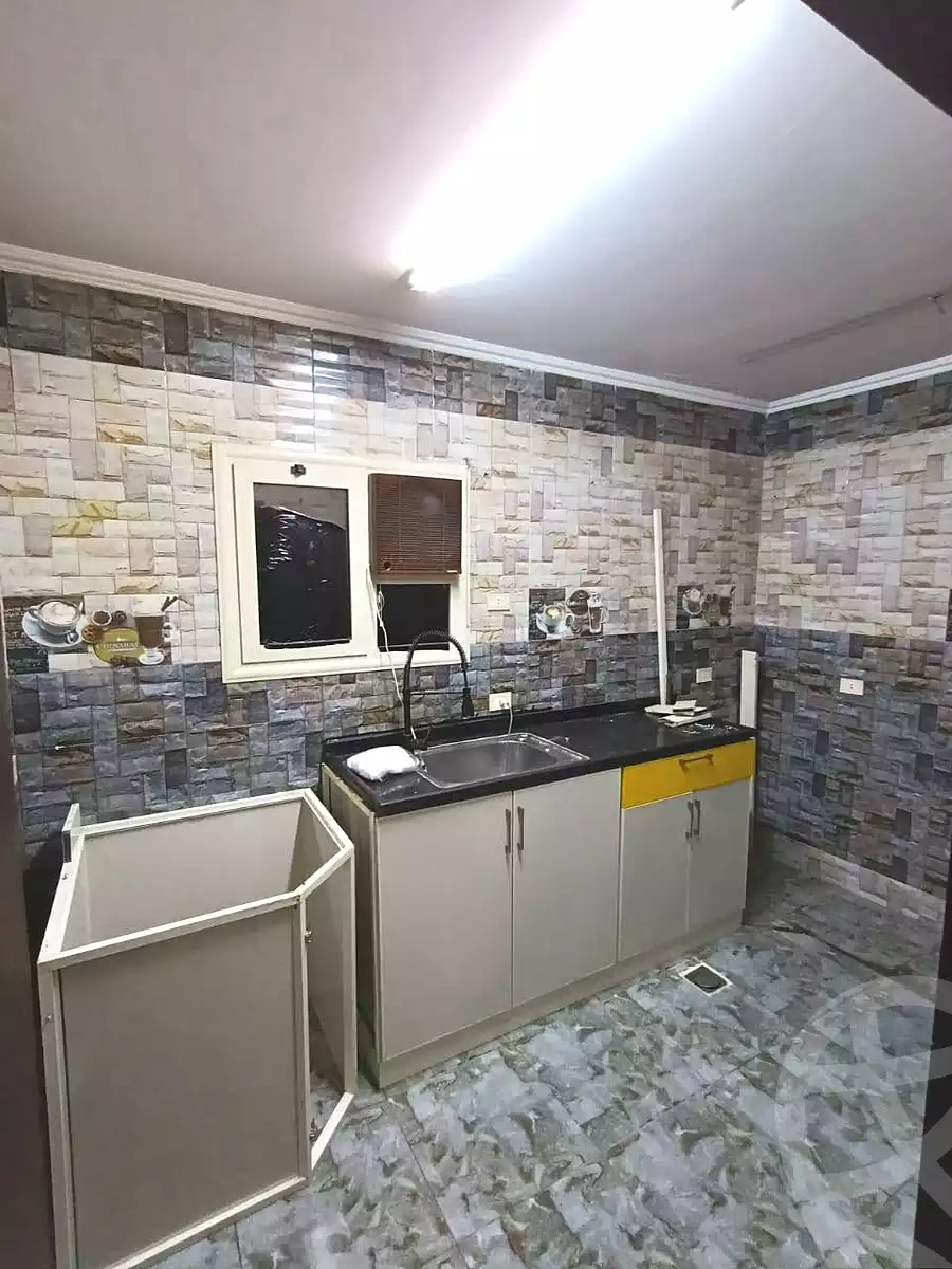 https://aqarmap.com.eg/en/listing/7039449-for-sale-cairo-helwan-ahmed-enci-st