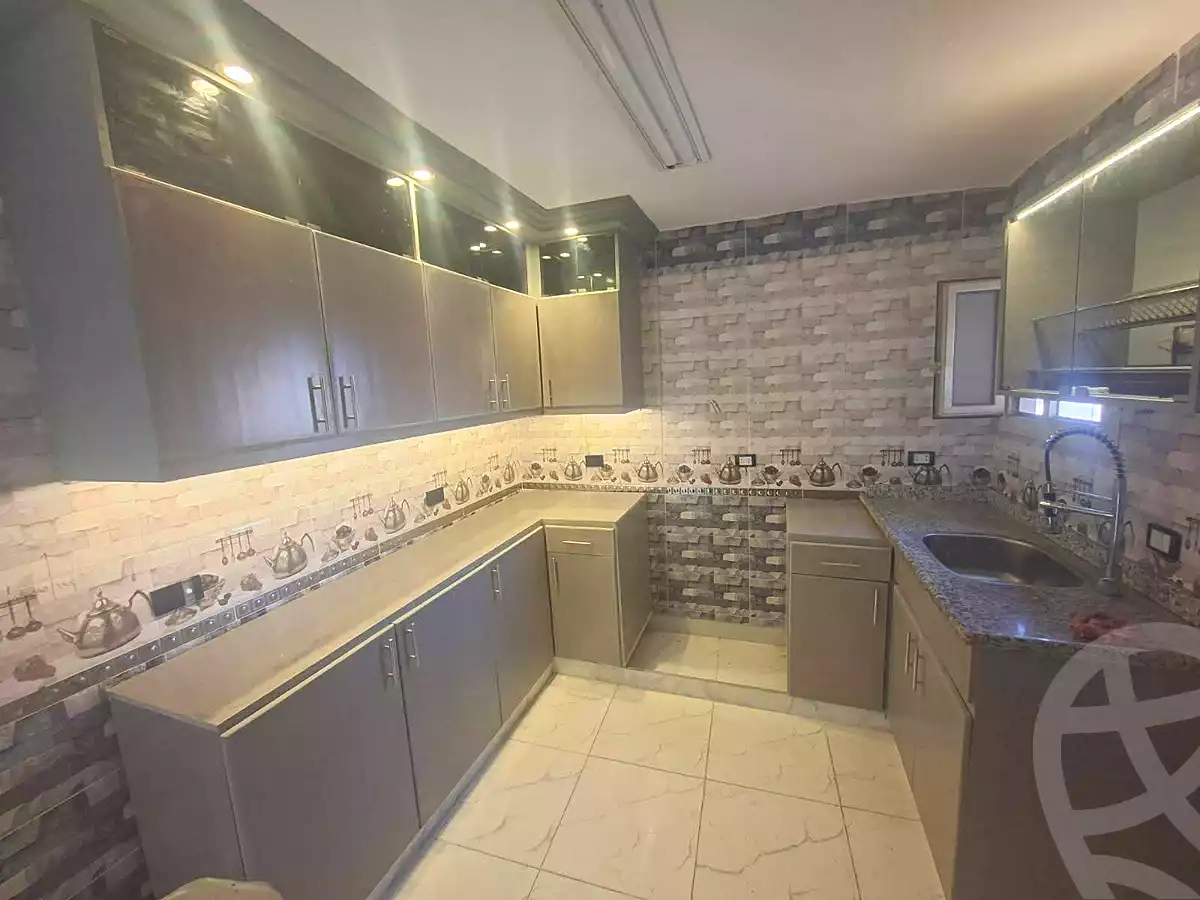 https://aqarmap.com.eg/ar/listing/7039486-for-sale-cairo-ain-shams-ain-shams-el-sharkia-genenat-el-sherif-st
