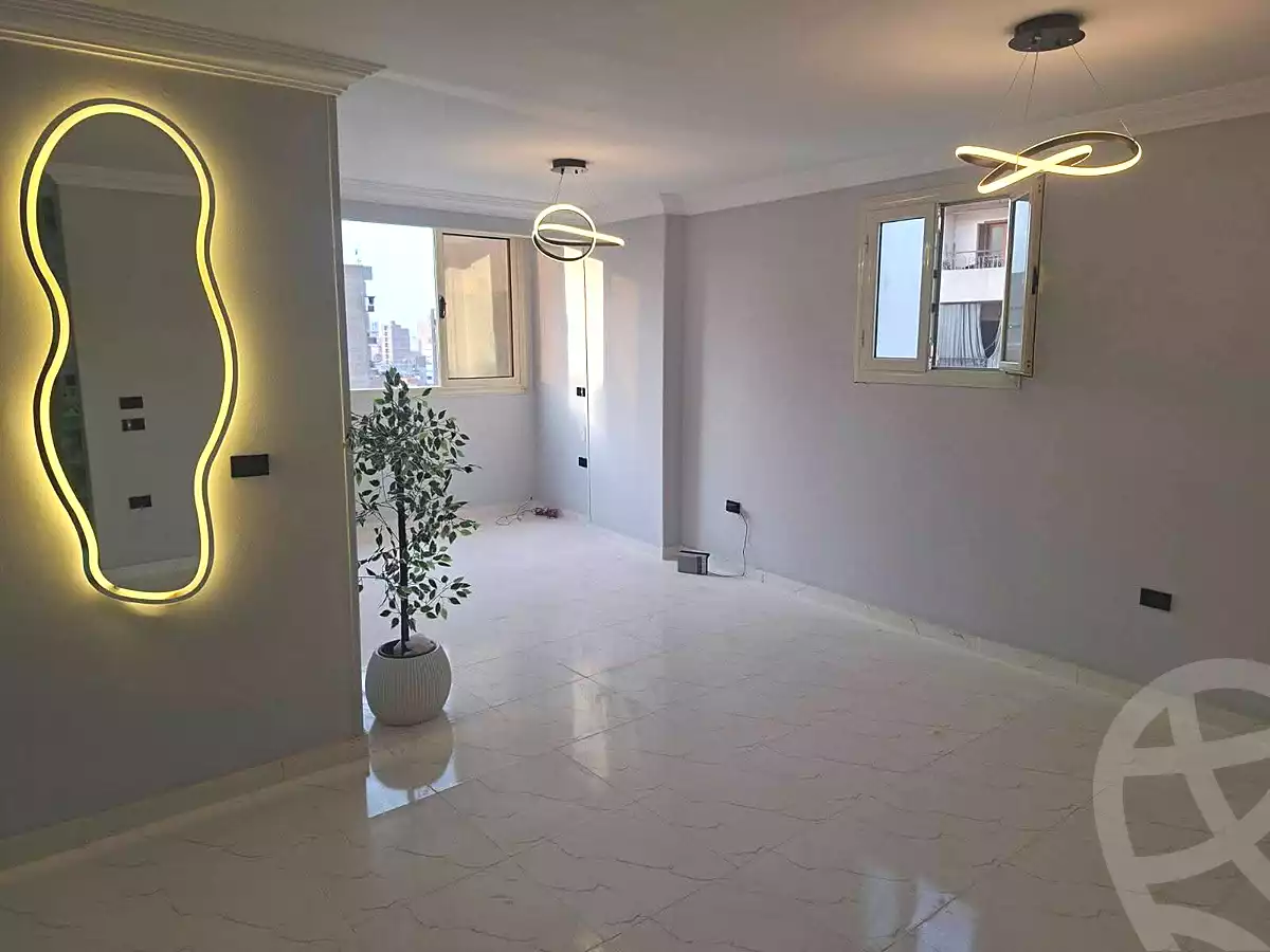 https://aqarmap.com.eg/ar/listing/7039486-for-sale-cairo-ain-shams-ain-shams-el-sharkia-genenat-el-sherif-st