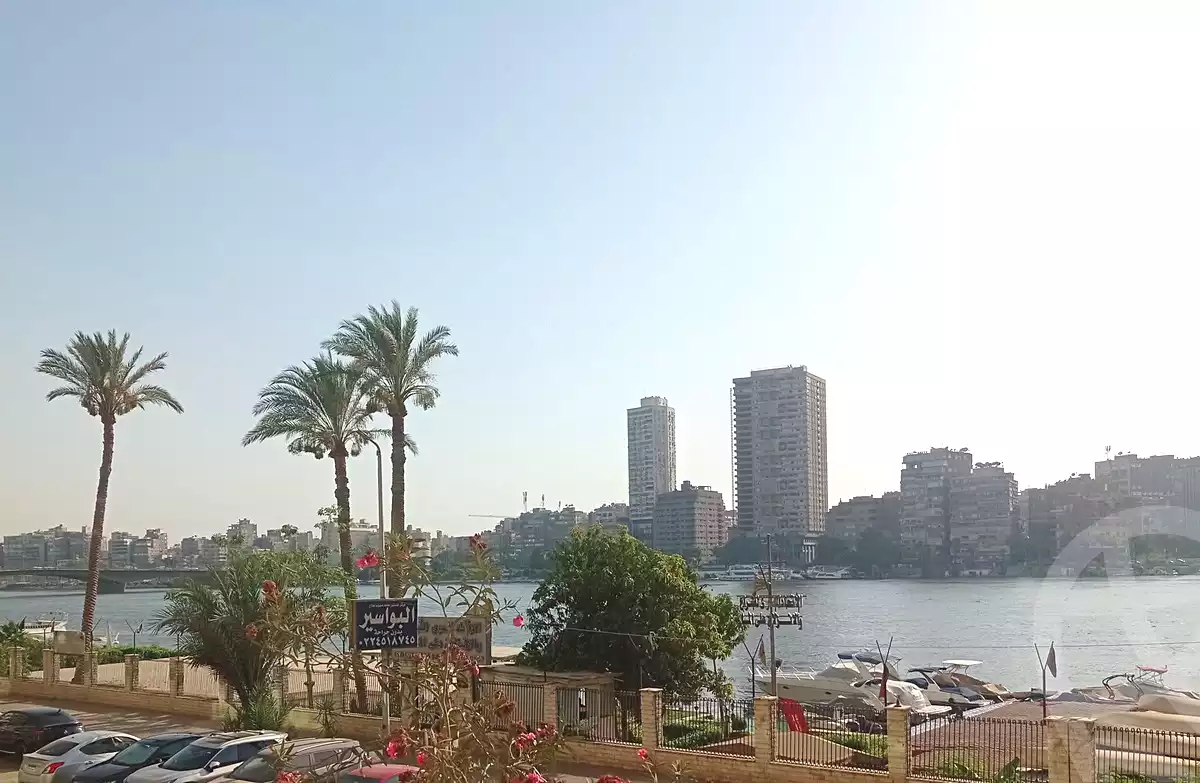 https://aqarmap.com.eg/ar/listing/7039547-for-sale-cairo-manial-abd-el-aziz-al-saud-st