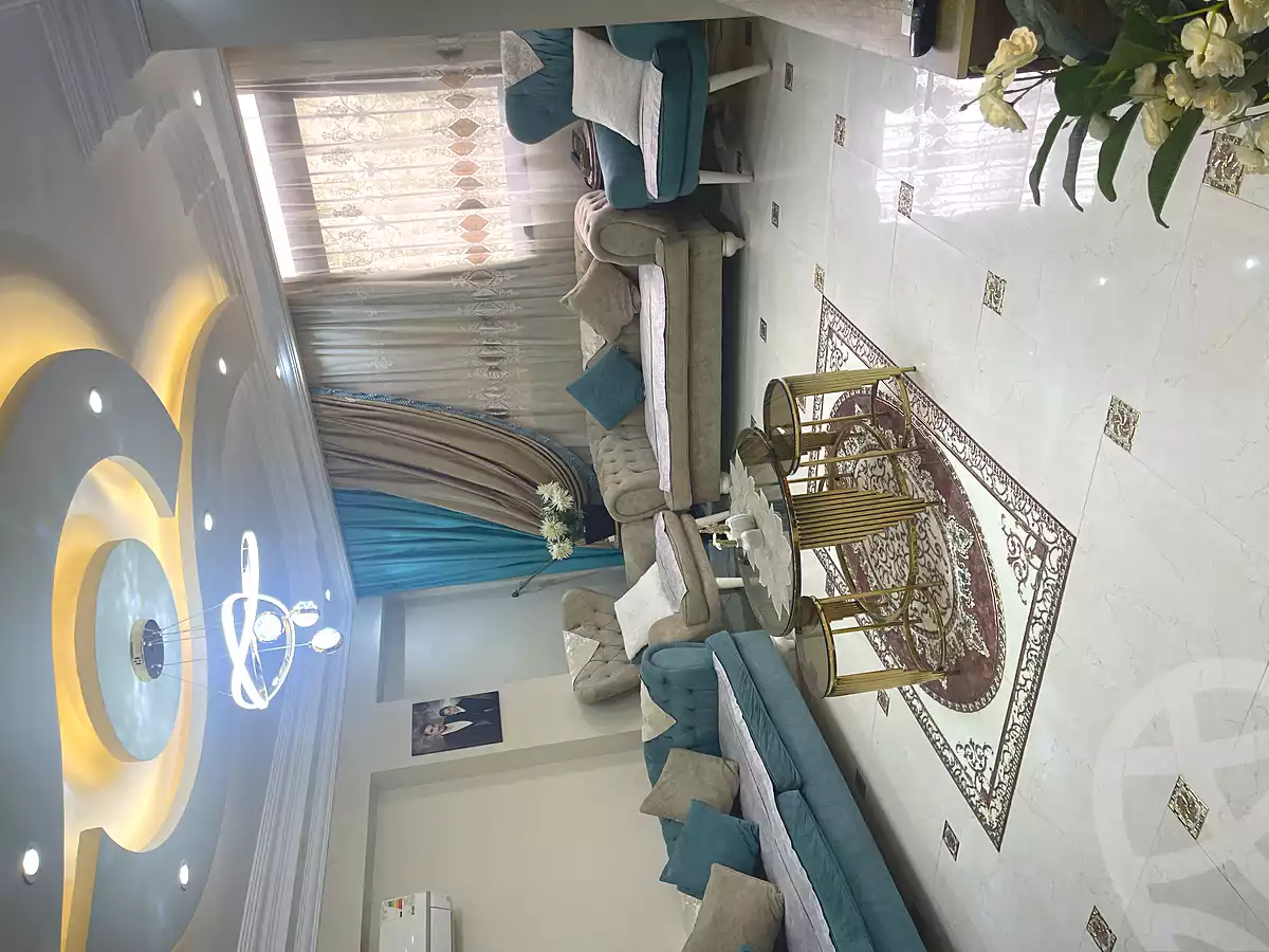https://aqarmap.com.eg/ar/listing/7023634-for-sale-cairo-new-cairo-first-settlement-neighbourhood-8-mahmoud-riad-st