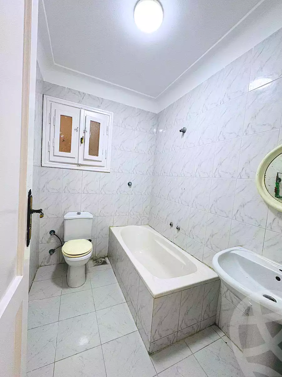 https://aqarmap.com.eg/ar/listing/7039807-for-sale-alexandria-al-agamy-shataa-el-nakheel