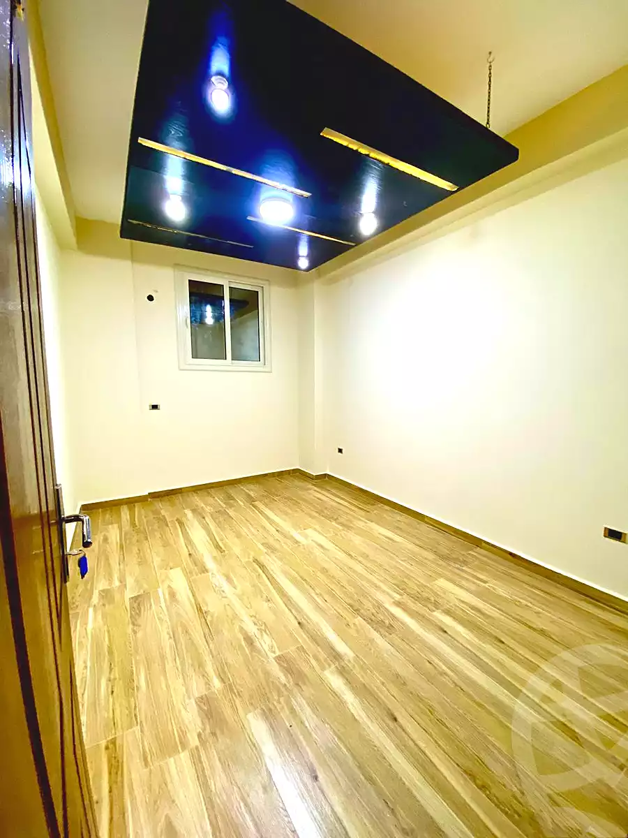 https://aqarmap.com.eg/ar/listing/7039790-for-rent-cairo-new-cairo-compounds-fifth-square