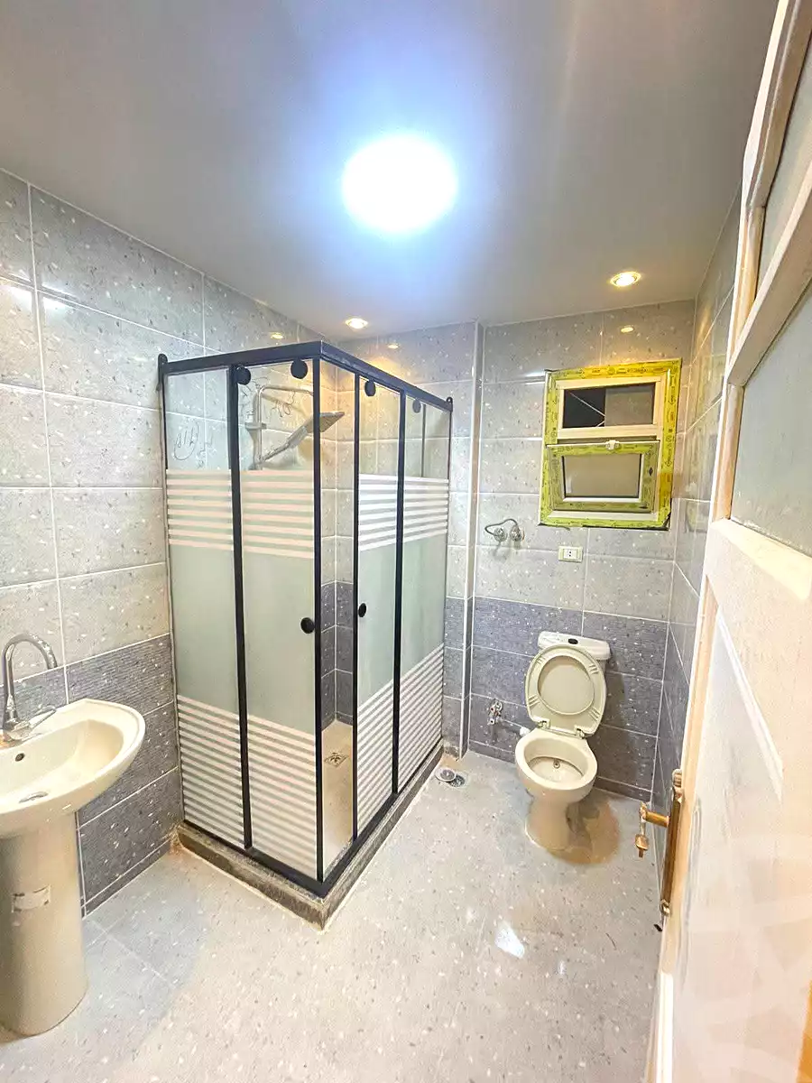 https://aqarmap.com.eg/ar/listing/7040200-for-sale-alexandria-sydy-bshr-sydy-bshr-bhry-gamal-abd-el-nasir-st