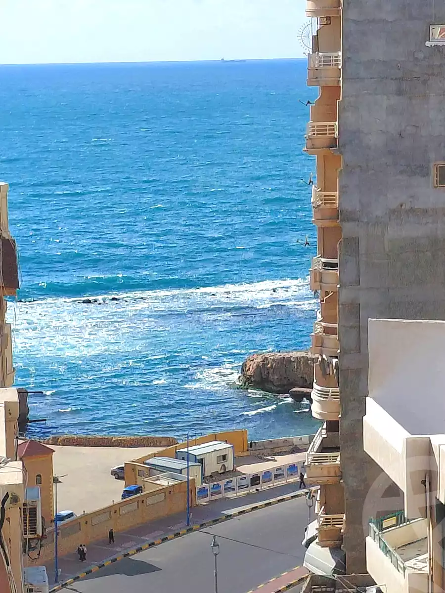 https://aqarmap.com.eg/ar/listing/7040235-for-sale-alexandria-sydy-bshr-tryq-ljysh