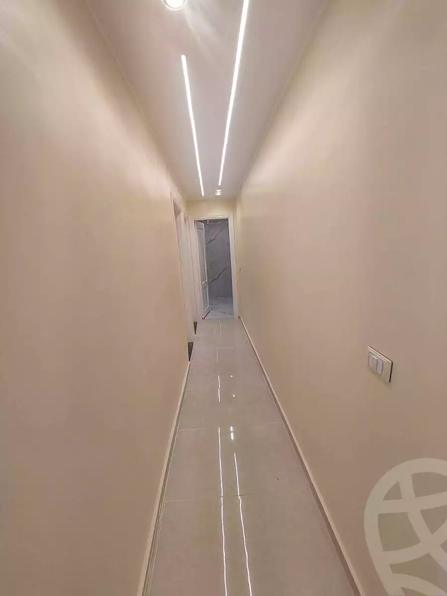 https://aqarmap.com.eg/ar/listing/7040458-for-sale-alexandria-el-asafra-shr-45