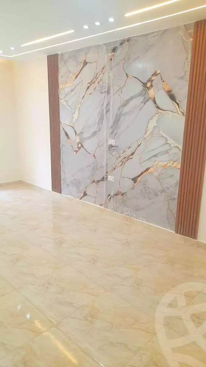https://aqarmap.com.eg/ar/listing/7040620-for-sale-cairo-helwan-hadayek-helwan-nile-corniche-st