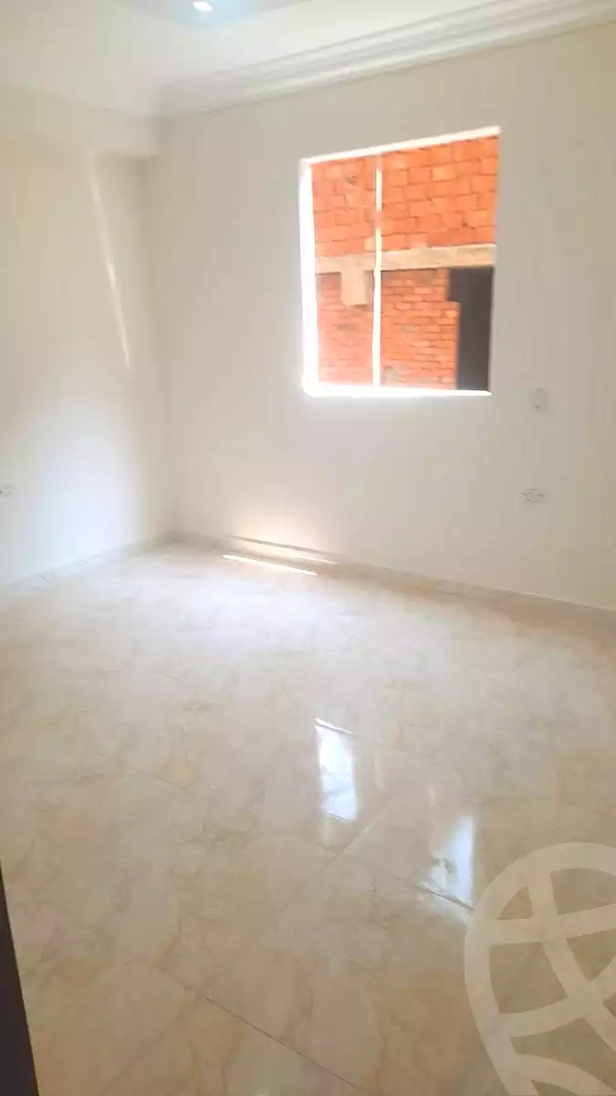 https://aqarmap.com.eg/ar/listing/7040620-for-sale-cairo-helwan-hadayek-helwan-nile-corniche-st