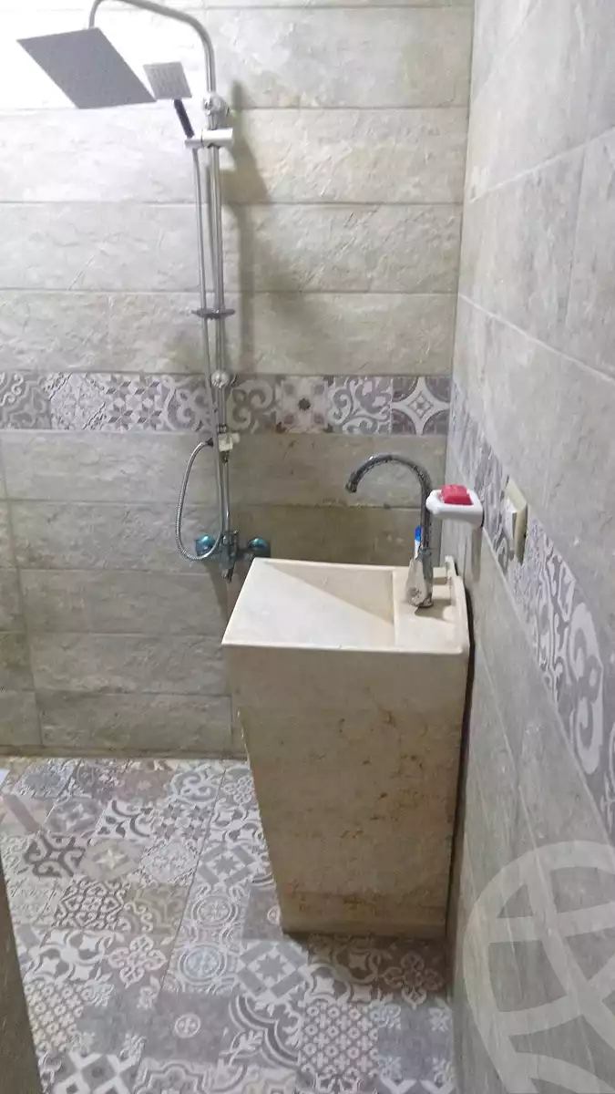 https://aqarmap.com.eg/en/listing/7040795-for-rent-cairo-elnozha-Streettt-27